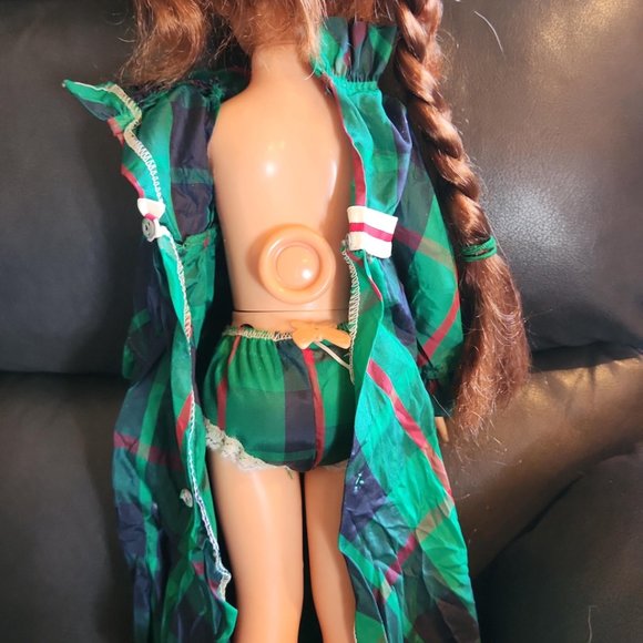 Vintage 1972 Ideal Moving’ Groovin’ Crissy Doll Swivel Waist Twist & Turn. - Picture 3 of 6